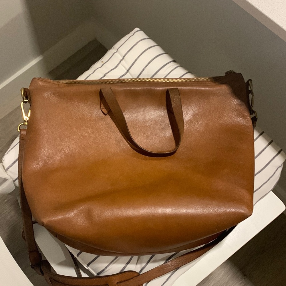 2019 Madewell Leather Messenger Bag